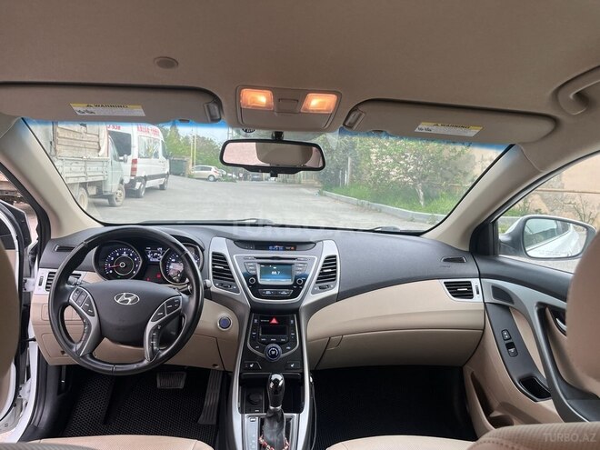 Hyundai Elantra 2015, 153,000 km - 1.8 l - Bakı