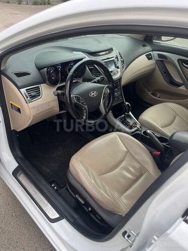 Hyundai Elantra 2015, 153,000 km - 1.8 l - Bakı