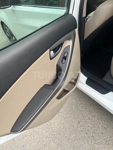 Hyundai Elantra 2015, 153,000 km - 1.8 l - Bakı