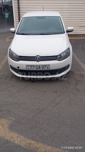 Volkswagen Polo 2013, 270,000 km - 1.6 l - Bakı