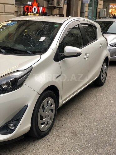 Toyota Aqua 2018, 104,000 km - 1.5 l - Bakı