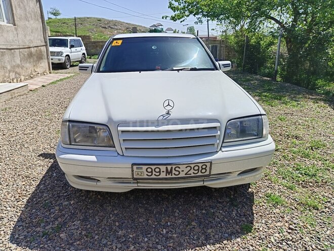 Mercedes C 200 1998, 300,000 km - 2.0 l - Tovuz