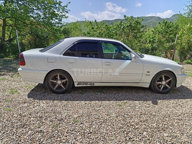 Mercedes C 200 1998, 300,000 km - 2.0 l - Tovuz