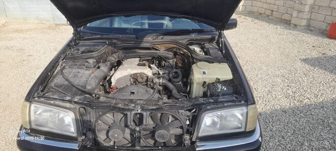 Mercedes C 230 1998, 460,500 km - 2.3 l - Şamaxı