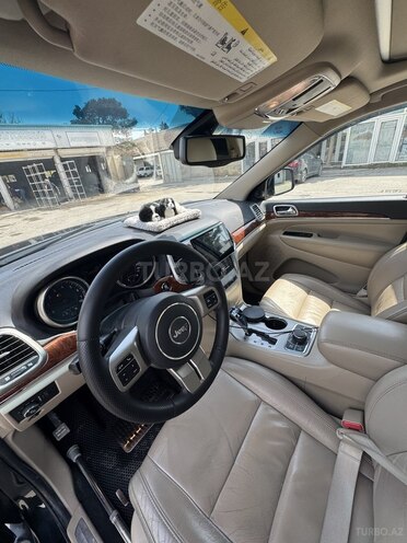 Jeep Grand Cherokee 2011, 260,000 km - 3.6 л - Bakı