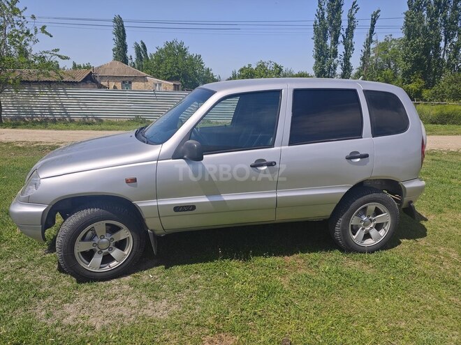 Chevrolet Niva 2008, 76,000 km - 1.7 л - Goranboy