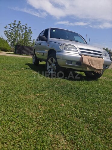 Chevrolet Niva 2008, 76,000 km - 1.7 л - Goranboy