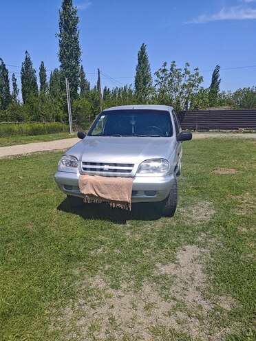 Chevrolet Niva 2008, 76,000 km - 1.7 л - Goranboy