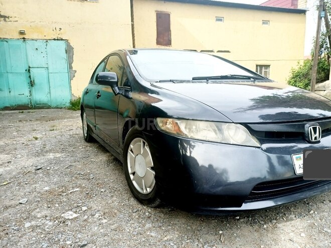 Honda Civic 2006, 215,000 km - 1.3 l - Göyçay