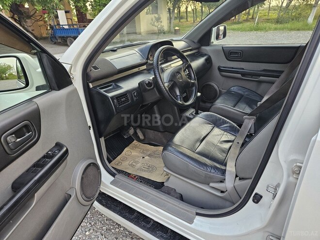 Nissan X-Trail 2001, 334,000 km - 2.0 l - Bakı