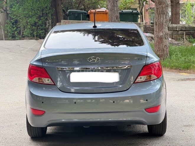 Hyundai Accent 2017, 100,000 km - 1.4 l - Bakı