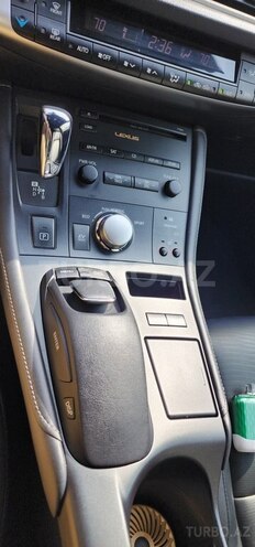 Lexus CT 200h-17