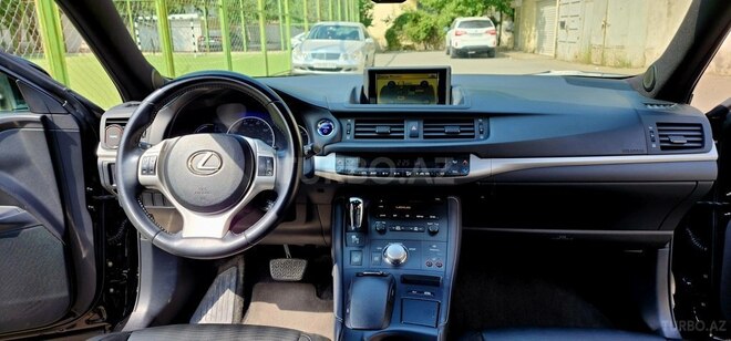 Lexus CT 200h-9