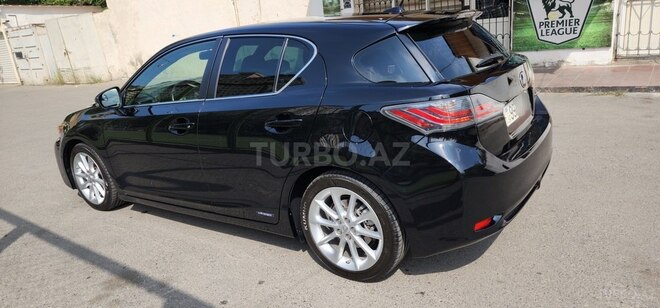 Lexus CT 200h-5