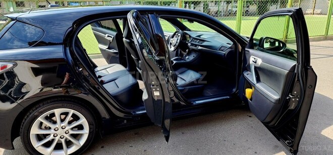 Lexus CT 200h-10