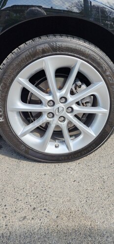 Lexus CT 200h-16