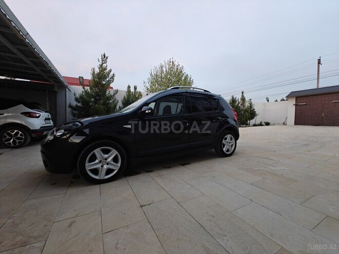 Renault Sandero 2011, 184,000 km - 1.6 l - Bakı