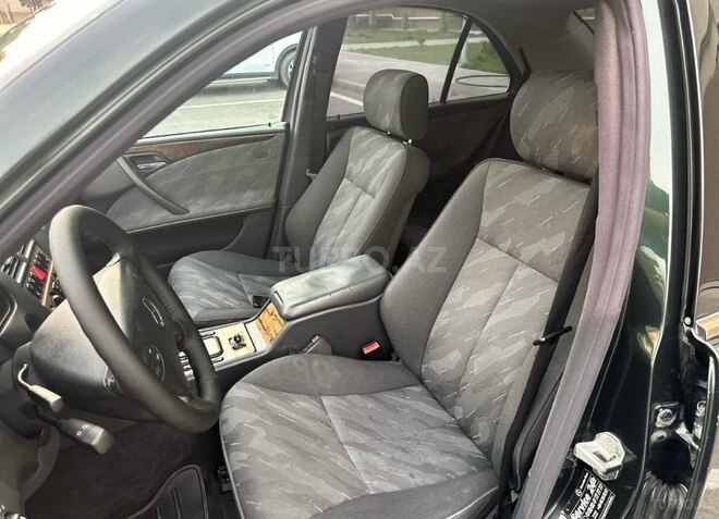 Mercedes E 280 2000, 345,000 km - 2.8 л - Sumqayıt