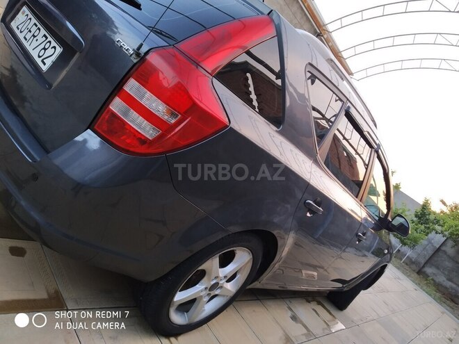 Kia Ceed 2009, 282,470 km - 1.6 л - Mingəçevir