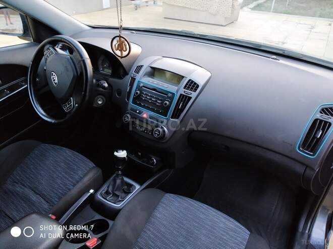 Kia Ceed 2009, 282,470 km - 1.6 л - Mingəçevir