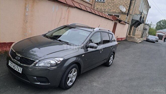 Kia Ceed 2009, 245,000 km - 1.4 л - Quba