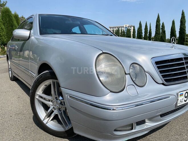 Mercedes E 240 2000, 280,000 km - 2.6 l - Gəncə