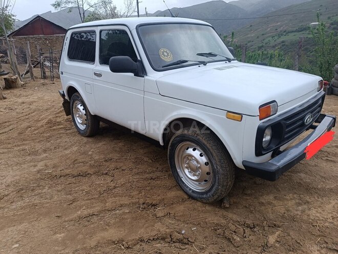 LADA (VAZ) Niva 2006, 200,000 km - 1.7 l - Yardımlı