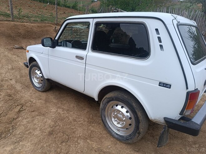 LADA (VAZ) Niva 2006, 200,000 km - 1.7 l - Yardımlı