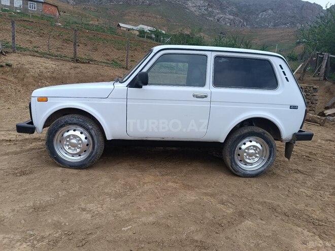 LADA (VAZ) Niva 2006, 200,000 km - 1.7 l - Yardımlı