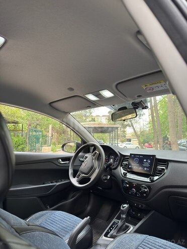 Hyundai Accent 2021, 22,400 km - 1.6 l - Bakı
