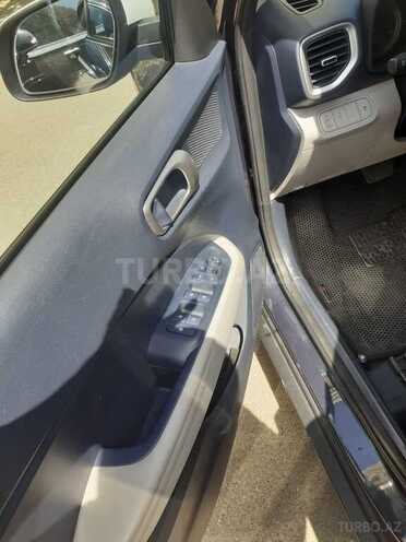 Hyundai Venue 2023, 25,450 km - 1.6 л - Bakı