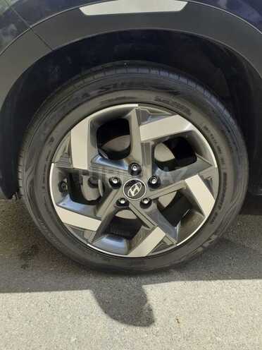 Hyundai Venue 2023, 25,450 km - 1.6 л - Bakı