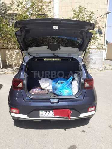 Hyundai Venue 2023, 25,450 km - 1.6 л - Bakı