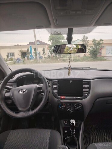 Kia Rio 2007, 375,000 km - 1.4 l - Şirvan