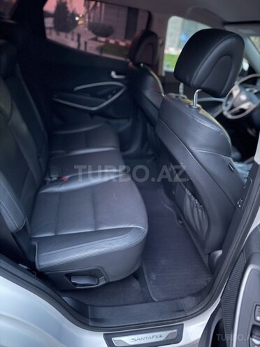 Hyundai Santa Fe-21