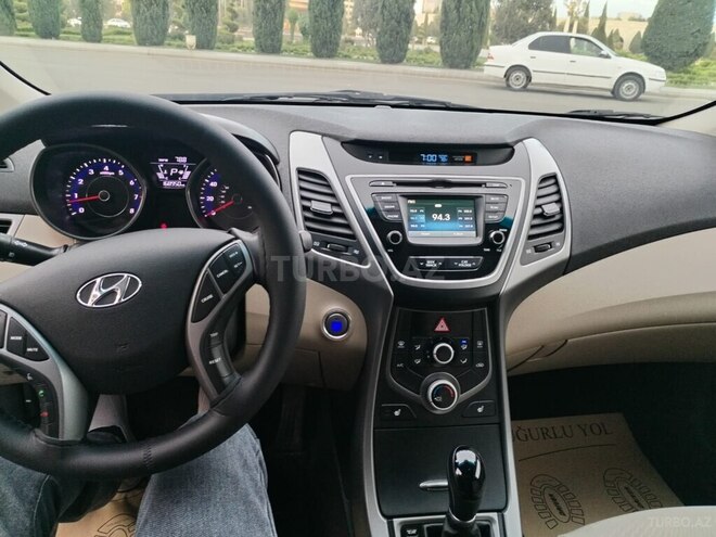 Hyundai Elantra 2015, 270,370 km - 1.8 l - Gəncə