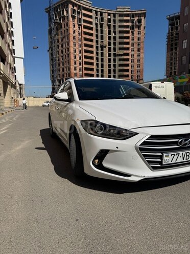 Hyundai Avante 2017, 111,700 km - 1.6 l - Bakı