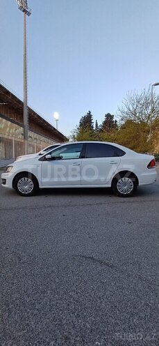 Volkswagen Polo 2018, 203,000 km - 1.6 л - Bakı