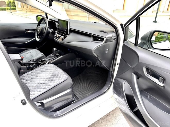 Toyota Corolla 2019, 99,800 km - 1.6 l - Bakı