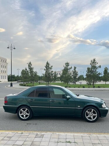 Mercedes C 200 1999, 241,000 km - 2.0 l - Ağdaş