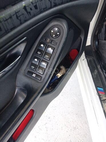 BMW 530 2001, 360,000 km - 3.0 l - Ucar