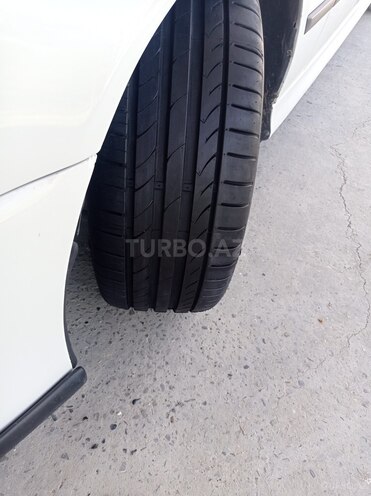 BMW 530 2001, 360,000 km - 3.0 l - Ucar