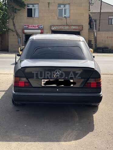 Mercedes E 200 1990, 666,000 km - 2.0 l - Bakı