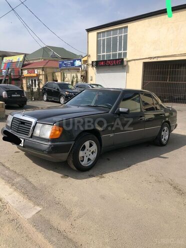 Mercedes E 200 1990, 666,000 km - 2.0 l - Bakı