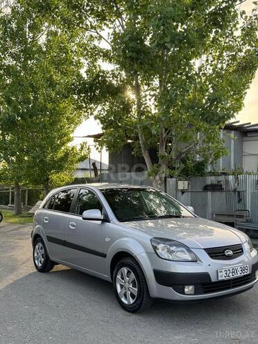 Kia Rio 2007, 400,000 km - 1.5 l - Şəki