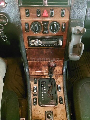 Mercedes E 240 1998, 435,650 km - 2.4 l - Gəncə