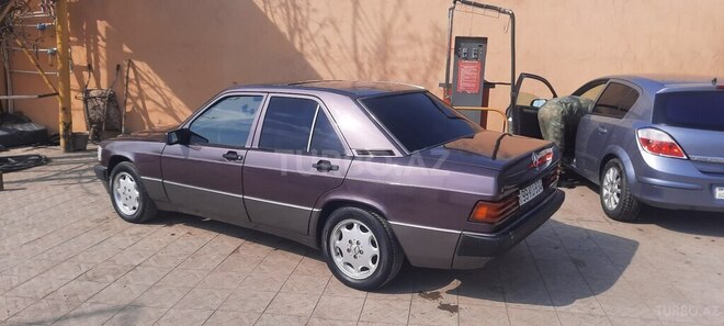 Mercedes 190 1991, 54,243 km - 2.5 л - Qazax