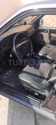 Mercedes 190 1991, 54,243 km - 2.5 л - Qazax