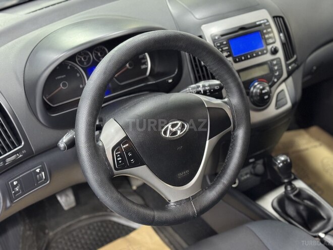 Hyundai i30 2009, 330,000 km - 1.6 l - Sumqayıt