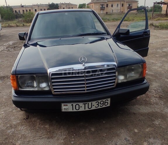 Mercedes 190 1988, 456,740 km - 2.0 l - Salyan